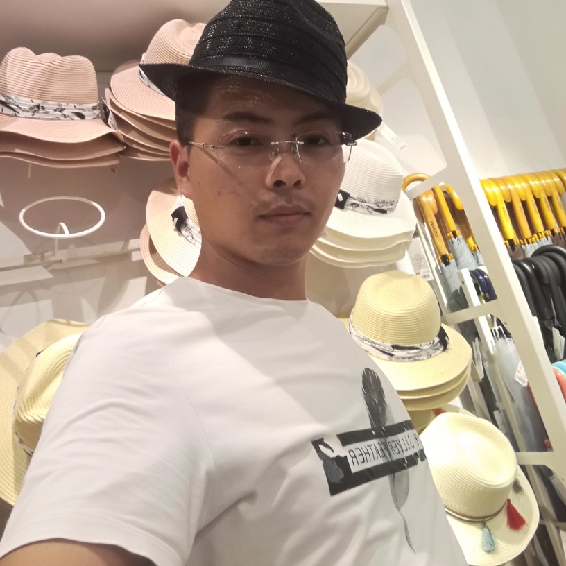 体贴鼠标的照片