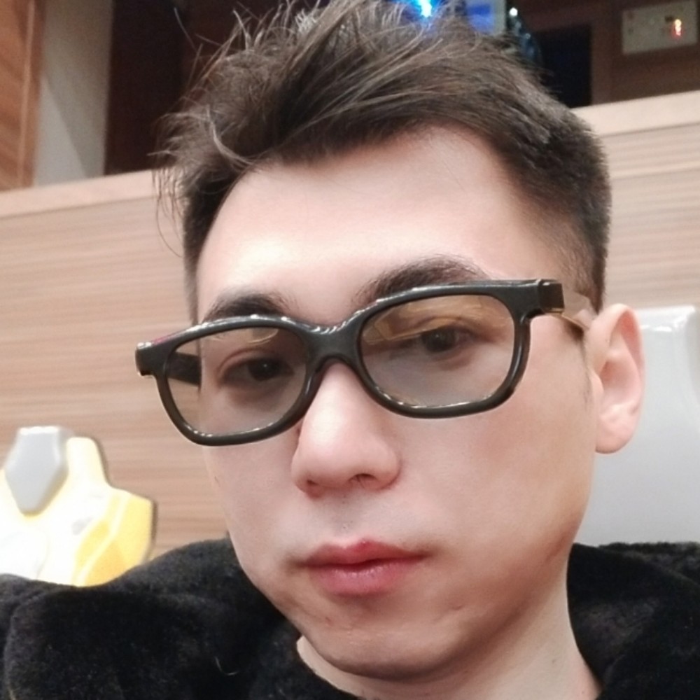 小伙子，的照片