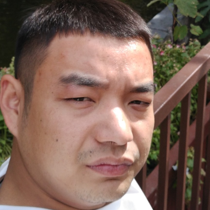 粗心等待铃铛的照片