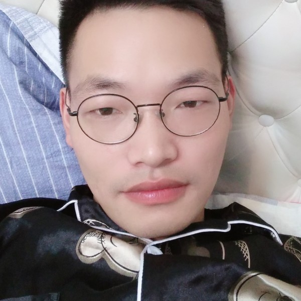 帅气老宫的照片