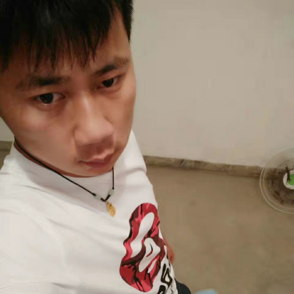 给不起的天荒地老的照片