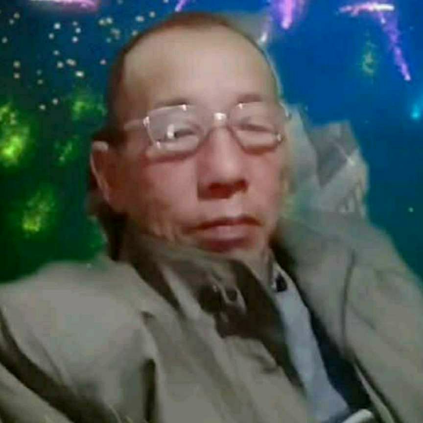 绵密爱草莓的照片