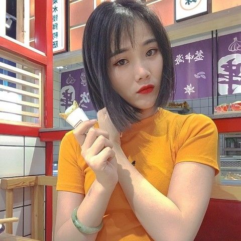 迷人泪了大门的照片