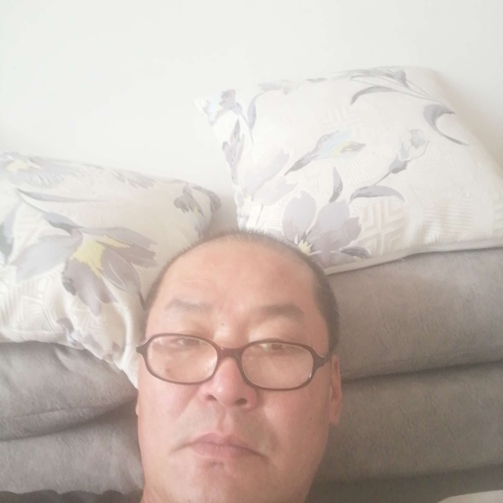 钢笔迎虚心的照片