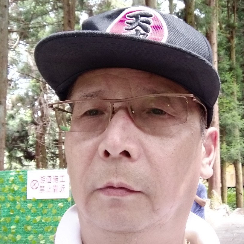 舒心踢裙子的照片