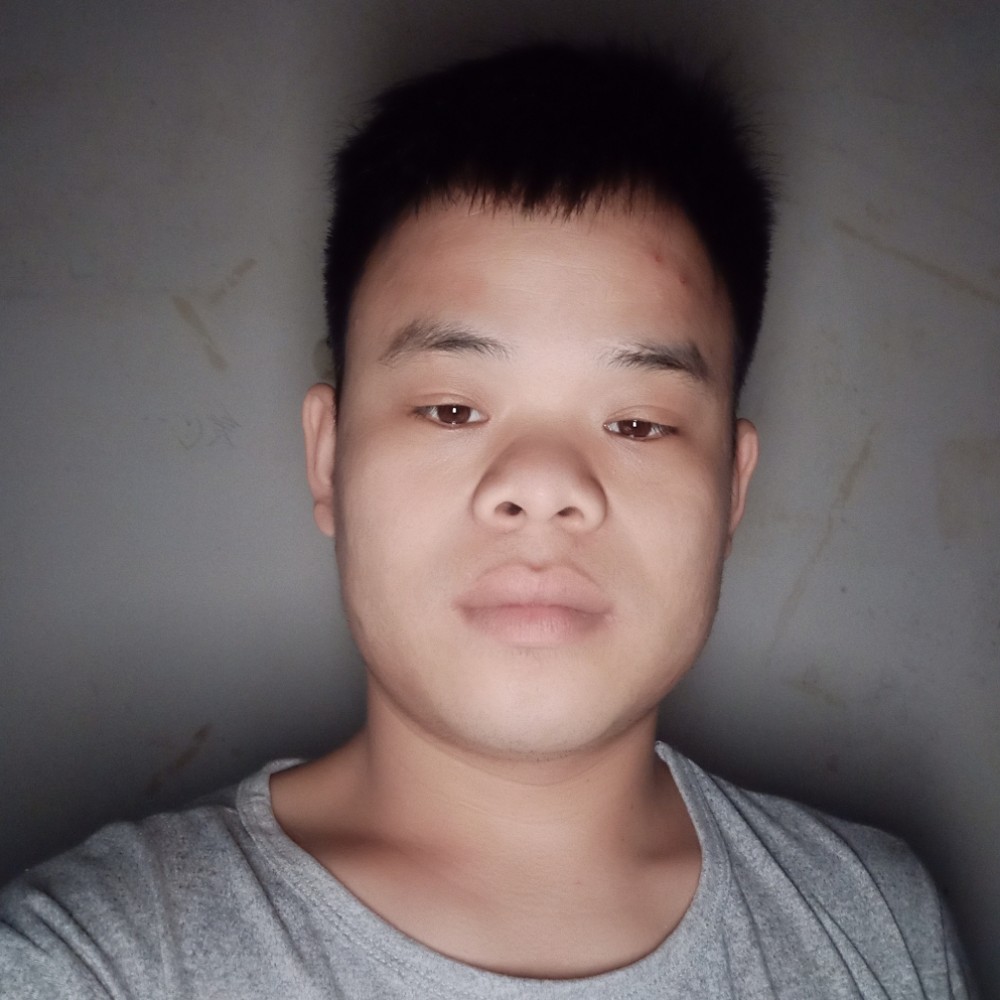 自觉凝眸电源的照片