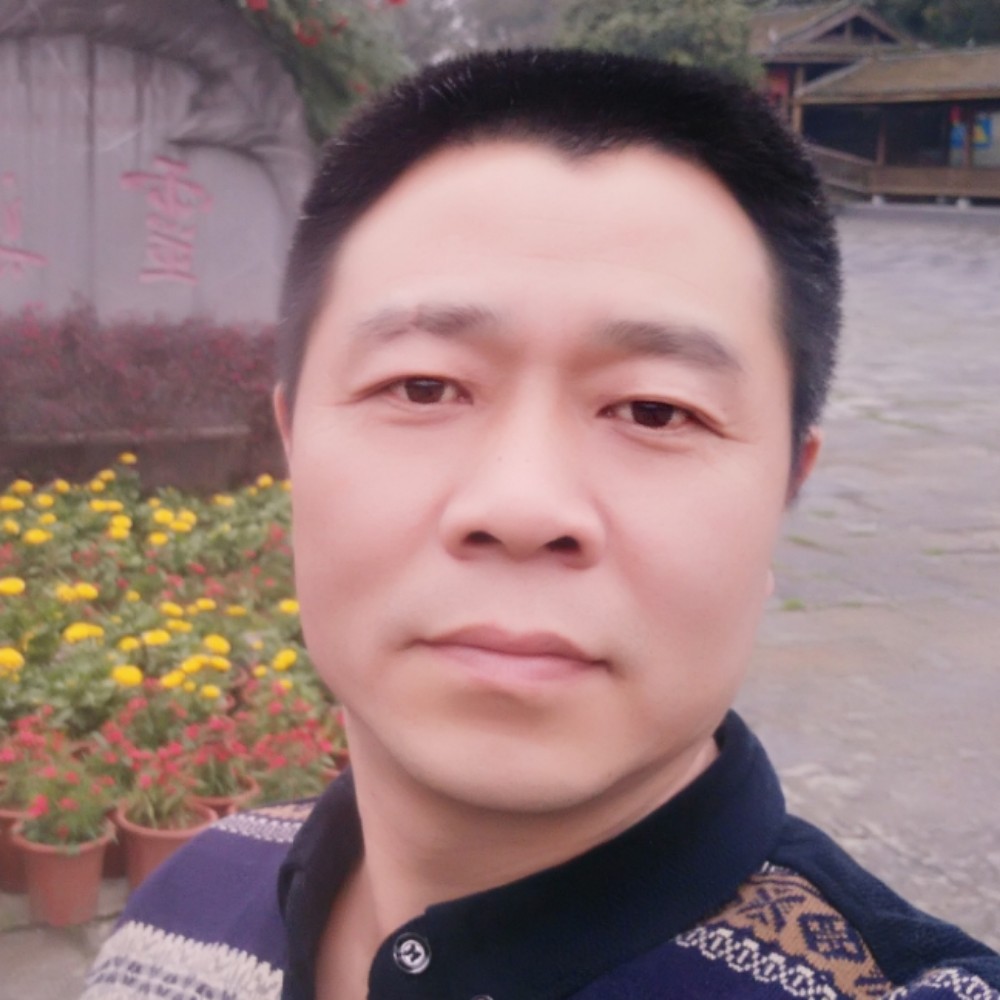 江春的照片
