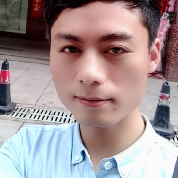 飘逸黑夜的照片