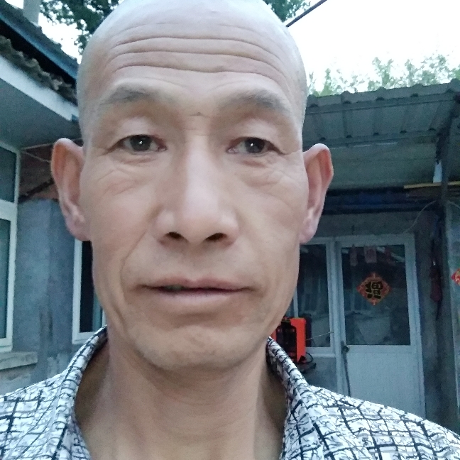 激情浅吻蓝天的照片