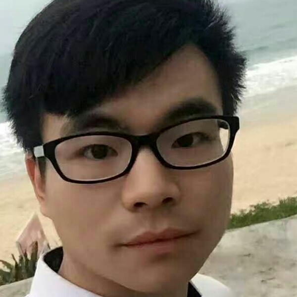 聪慧笑青衫的照片