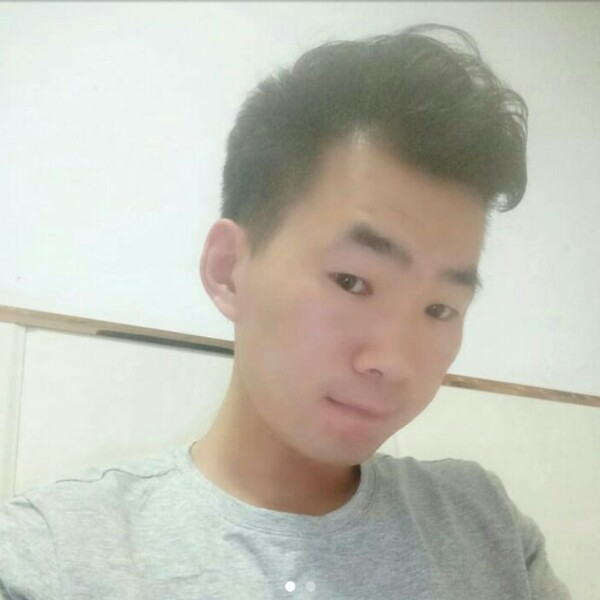 立青靖的那个诺诺的照片