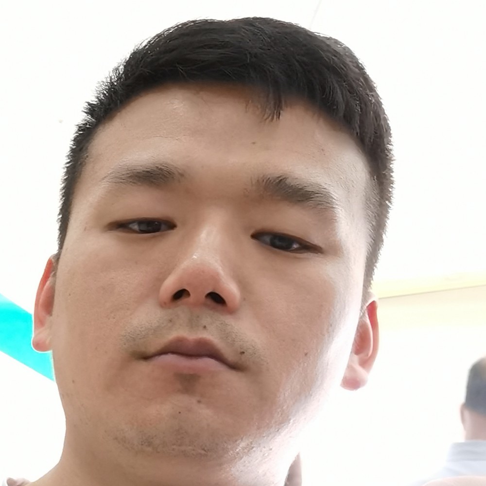 温柔拾忆草丛的照片