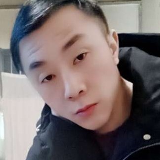 无语浅吻哈密瓜的照片