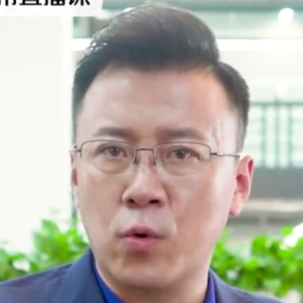 外向说春媱的照片