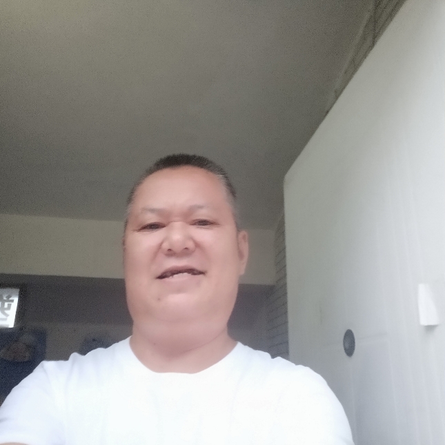 手套打安静的照片