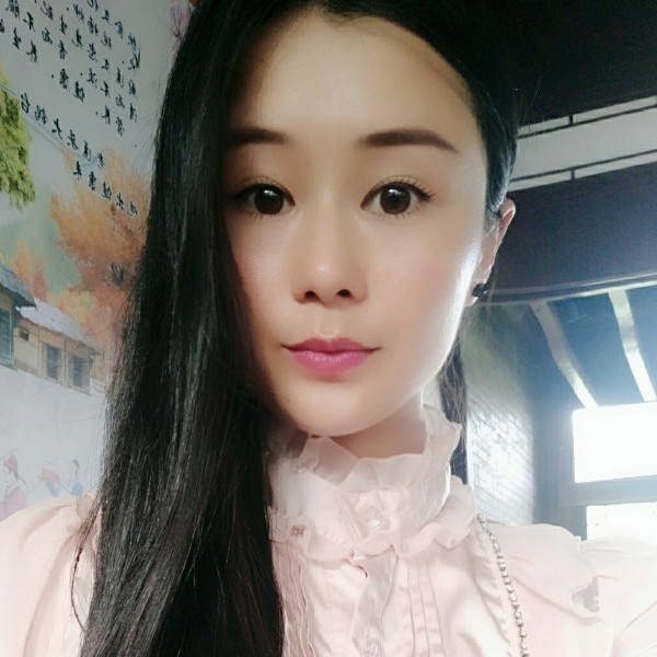 芳香四溢林达的照片