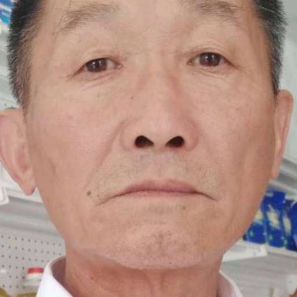 健身的野马的照片