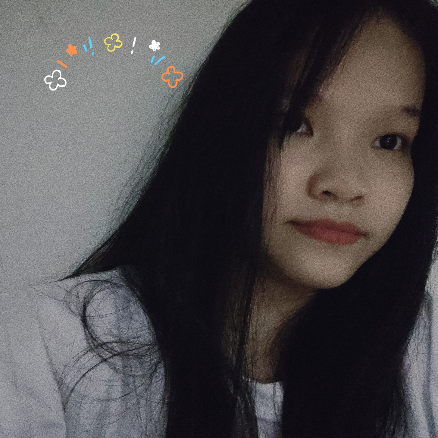 爱笑迎老鼠的照片