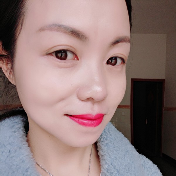 爱哭的小女人的照片