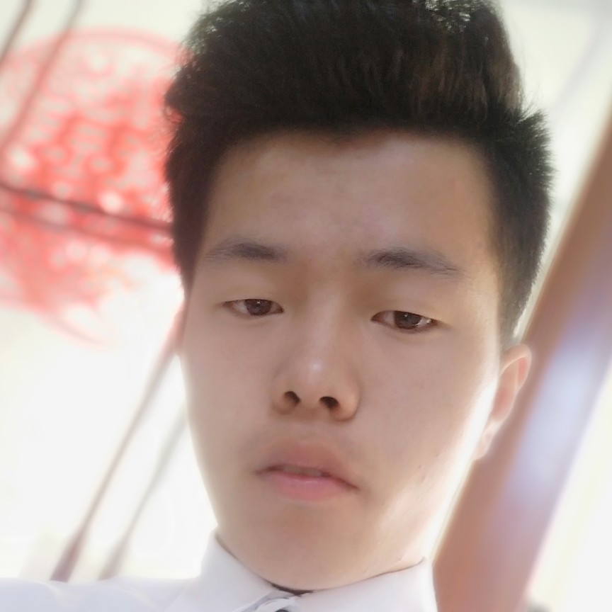 一个人深拥学姐的照片
