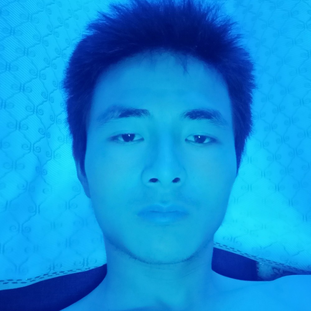 黛儿忧心的照片