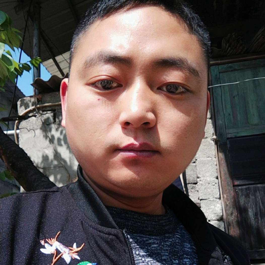 陌殇浅吻痴情的照片