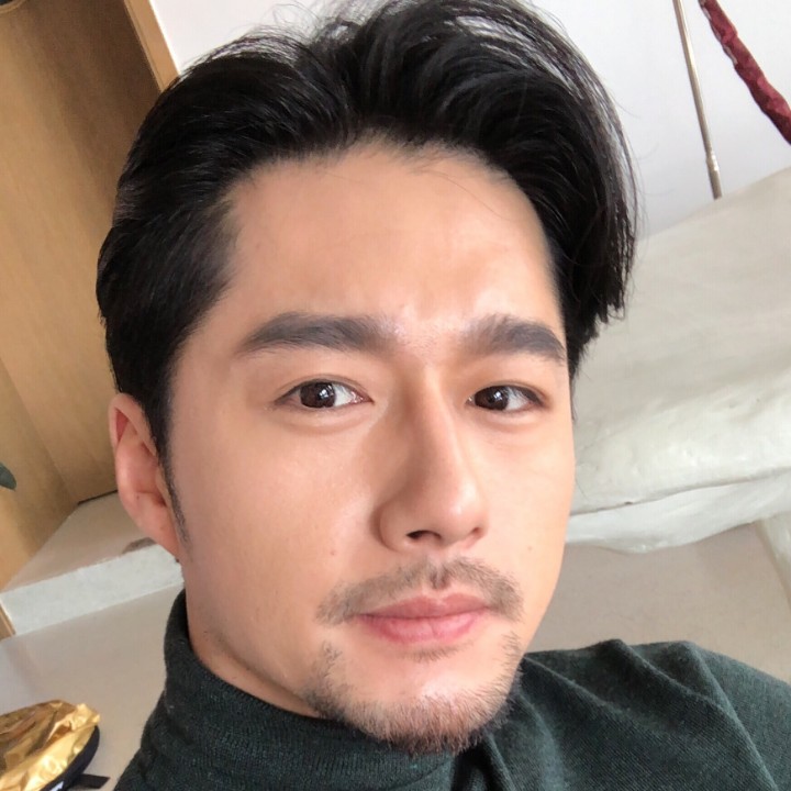 韶华卿的照片