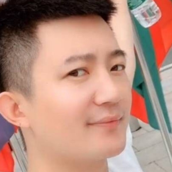 爱在酒吧的照片