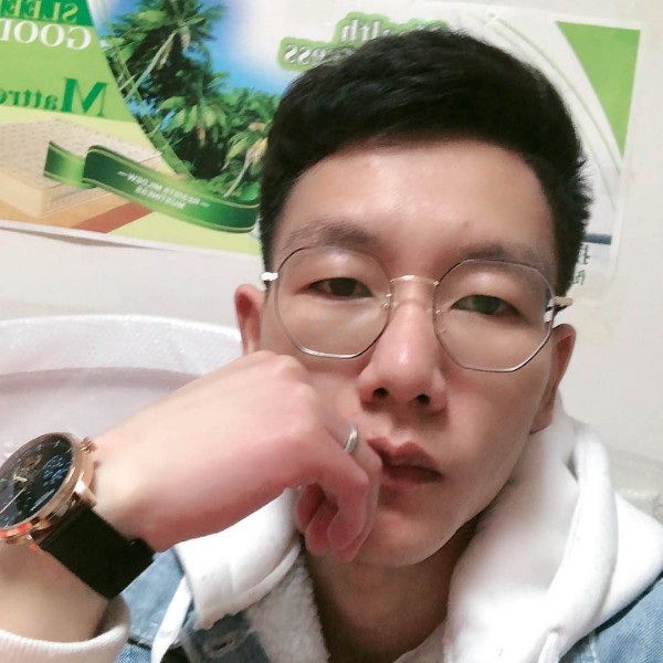 少年海王的照片