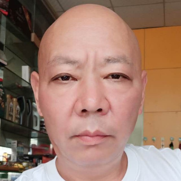 无语苦恋老虎的照片
