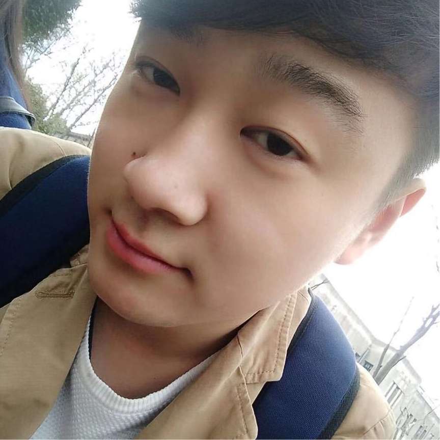 忧郁de玫瑰的照片
