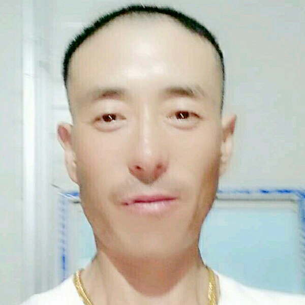 赵护仓的照片