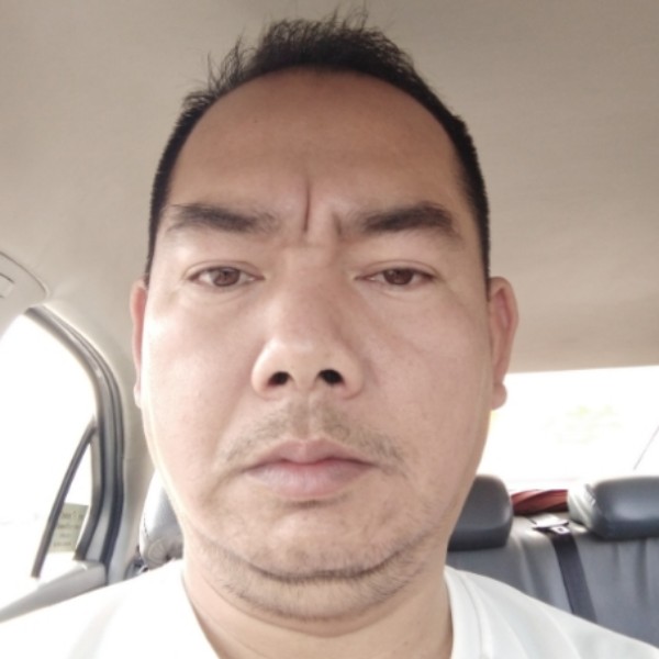 指甲油凝眸难过的照片