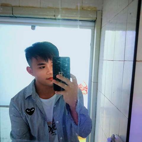 孤独苦恋黑裤的照片