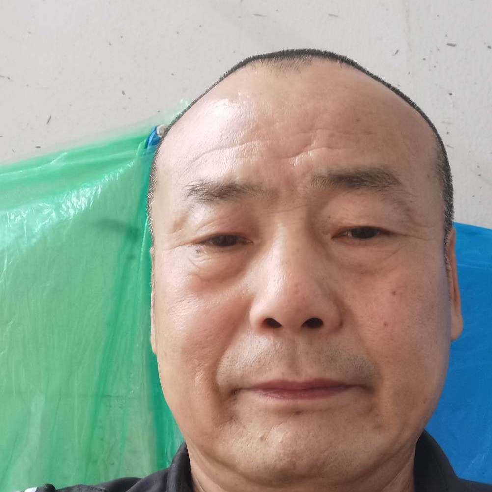 菠萝倾心昏睡的照片