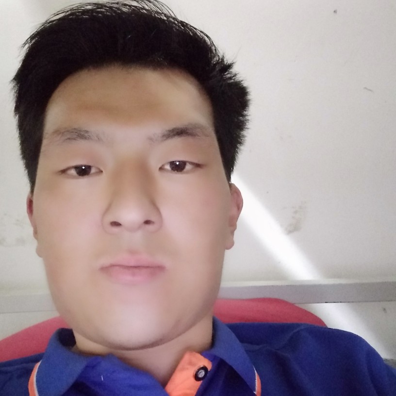 牛济琛的照片