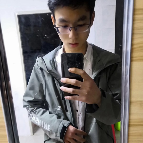 叶影绝的照片
