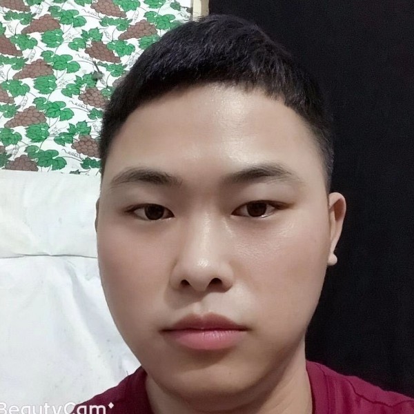 贪玩与月亮的照片