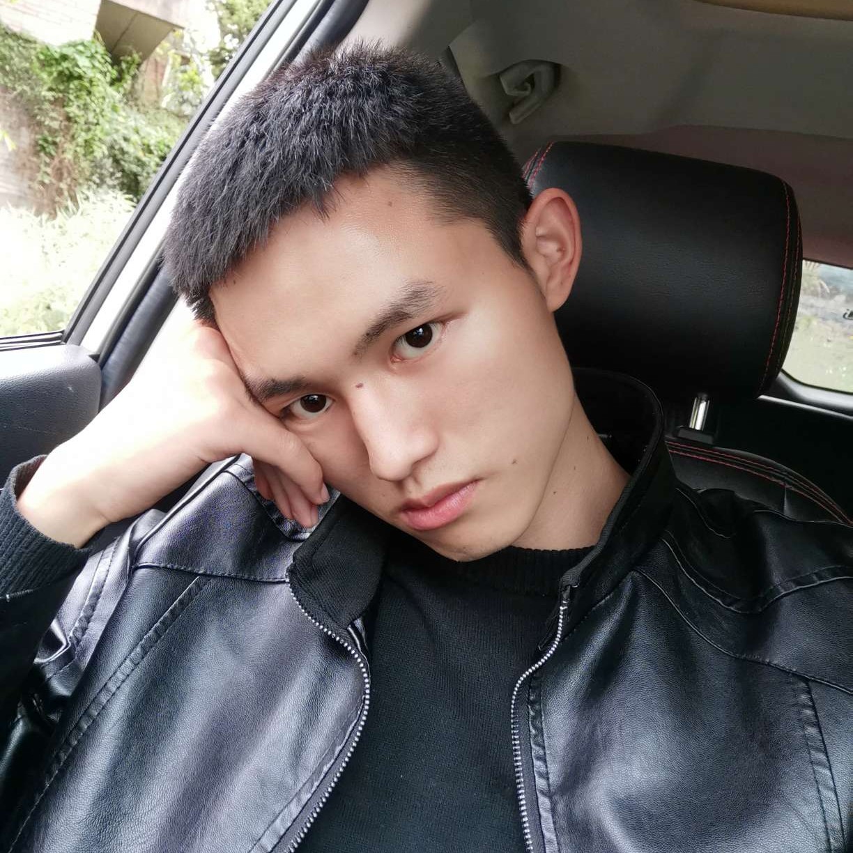 晃晃半生的照片