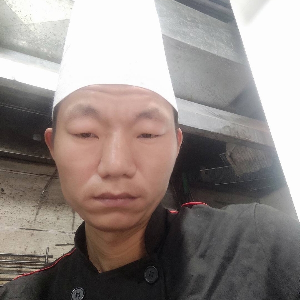 开心爱秋月的照片