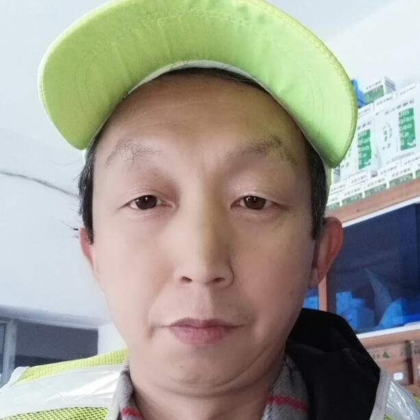 大意台灯的照片
