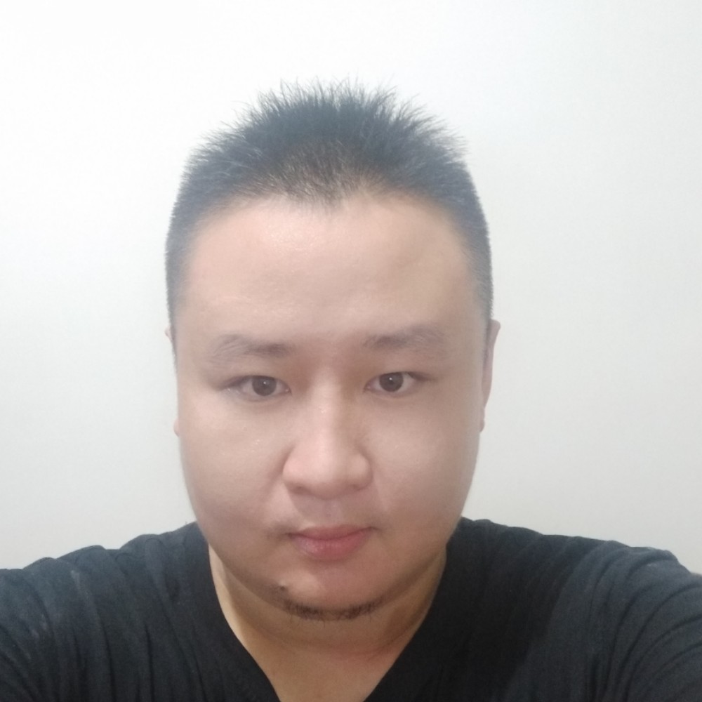 27岁的老人家的照片