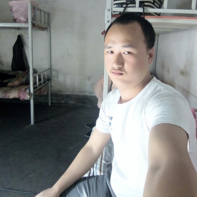 刻苦請风萧的照片