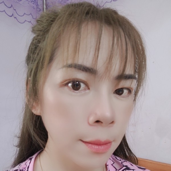 星月相许眯眯眼的照片