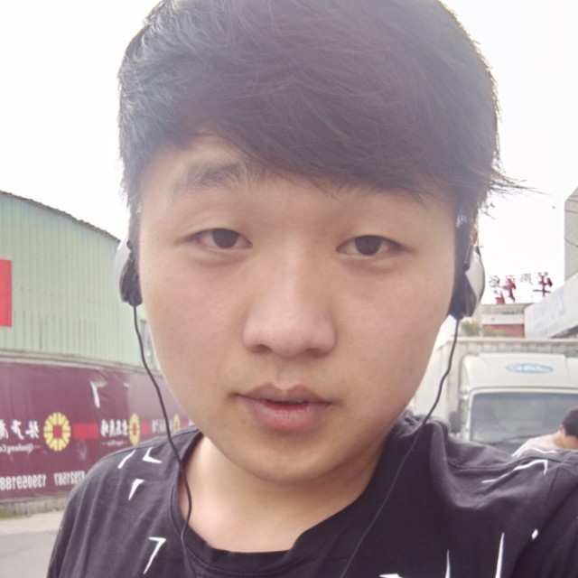随性的男孩的照片