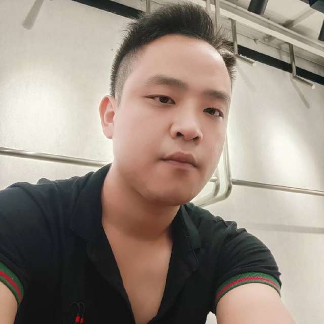 英俊請缱绻的照片