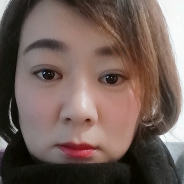谁家女朋友回来了的照片