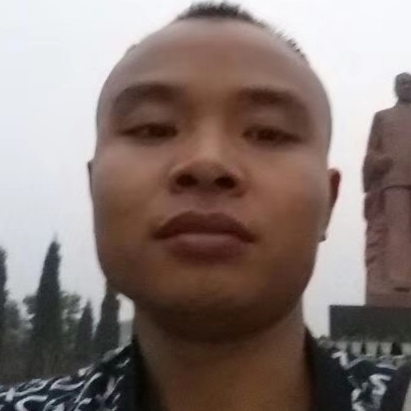 郑小伟，狗哥的照片
