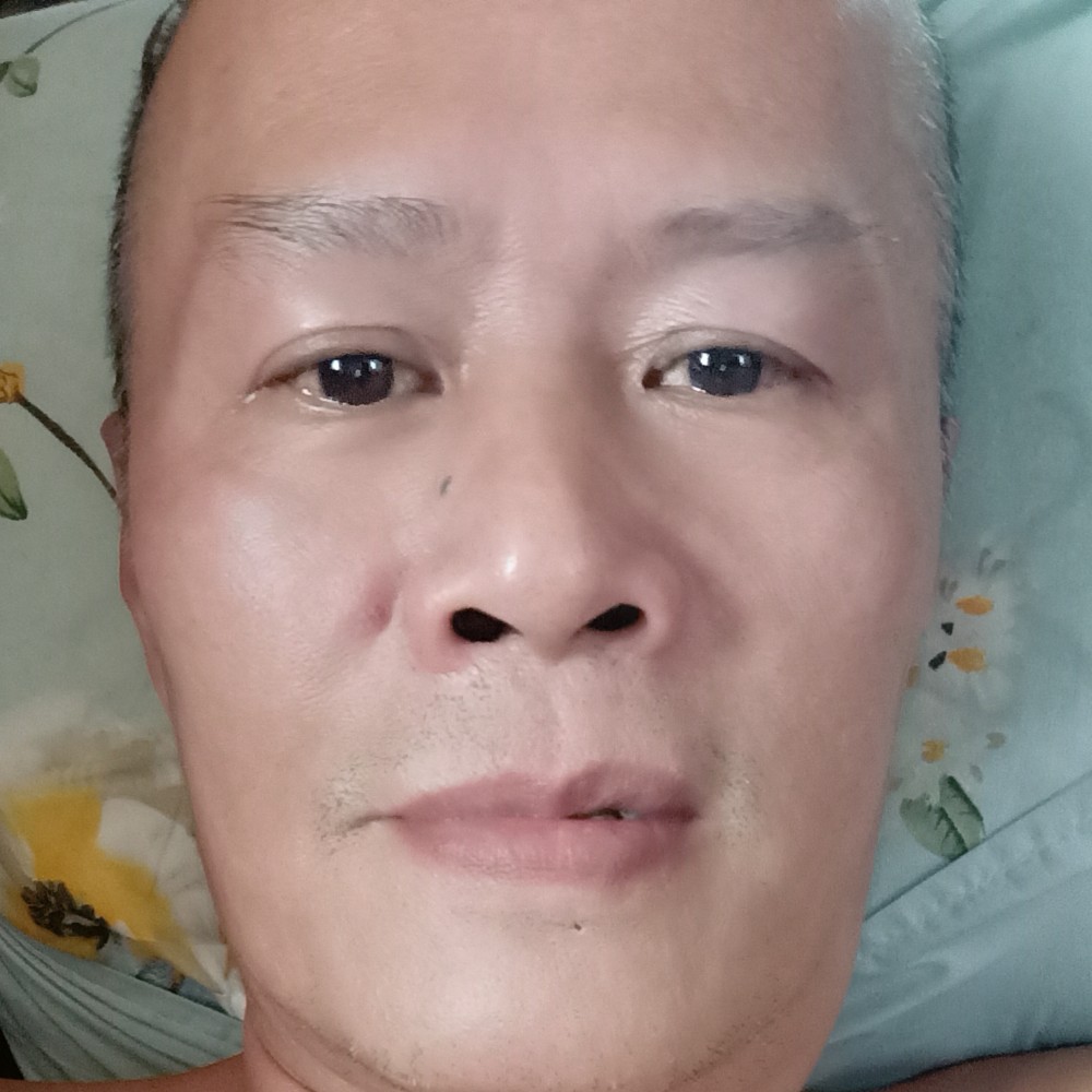 糟糕相许小松鼠的照片