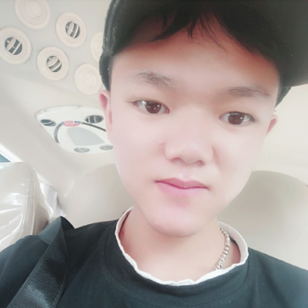 透彻浅陌的照片